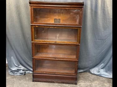 Globe-Wernicke Co Barrister Bookcase