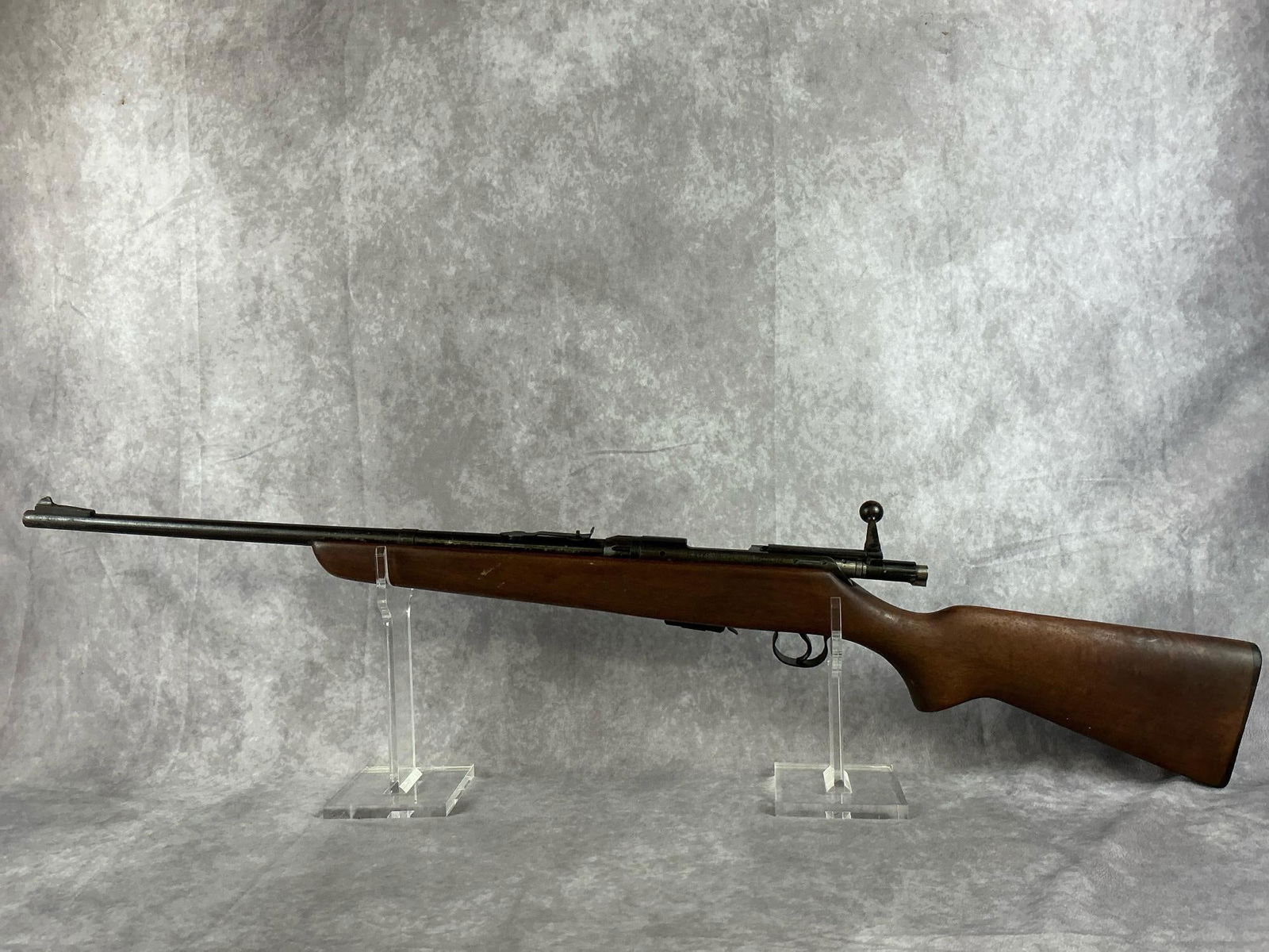 Savage 342- 22 Hornet Rifle: Serial number is not visible. Savage Model 342, 22 Hornet rifle. In poor condition with heavy patina and pitting, bolt action still slides. Needs proper cleaning. Barrel measures 20 inches, gun measur