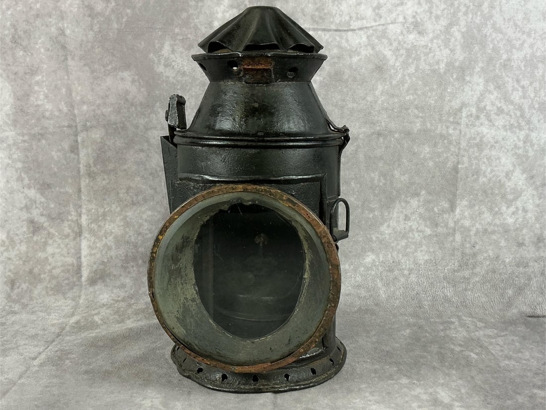 1800's Railroad Signal Lantern (1 of 9)