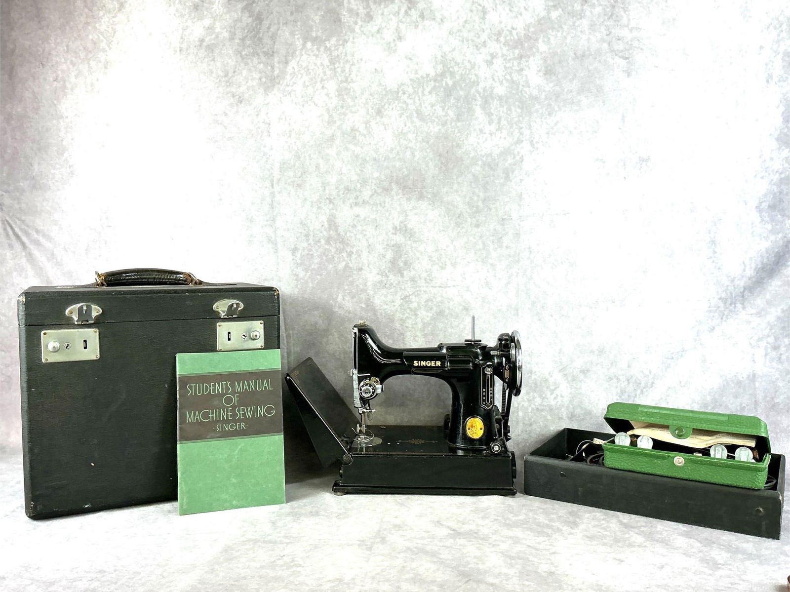 Singer Featherweight Sewing Machine