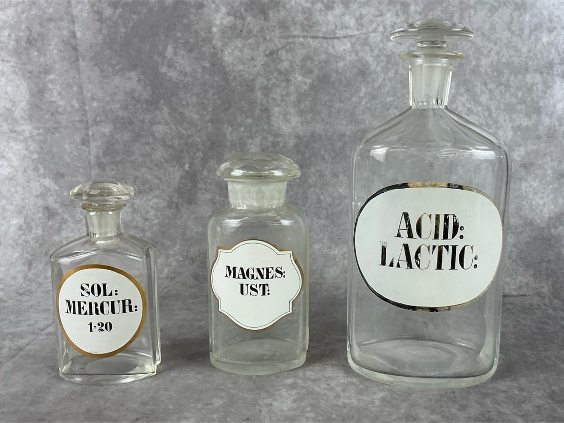 Early 1900's  Apothecary Bottles (1 of 20)