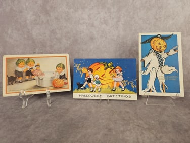 Whitney Made Halloween Postcards