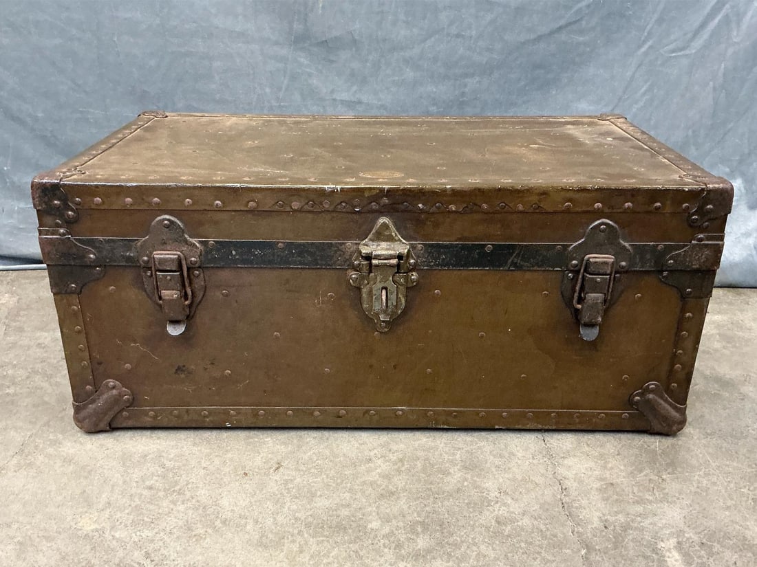 Army Trunk (1 of 9)