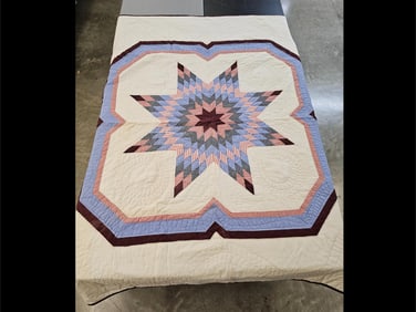 Star Pattern Quilt