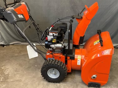 Model ST 224 24 Inch, 212CC 6.5 HP Engine. Looks to be Used Very Little. Operating and in Good