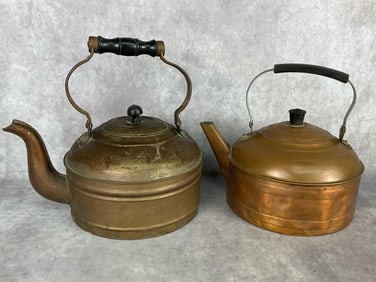 1930s Wrought Iron Range Co. St. Louis copper kettle with wooden handle. Vintage Revere copper