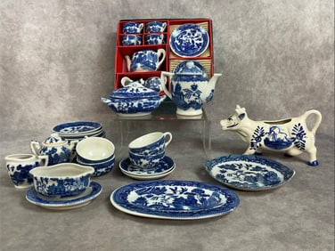 Mid 1900s children's tea set and dishes. Complete seventeen piece boxed set and twenty six assorted