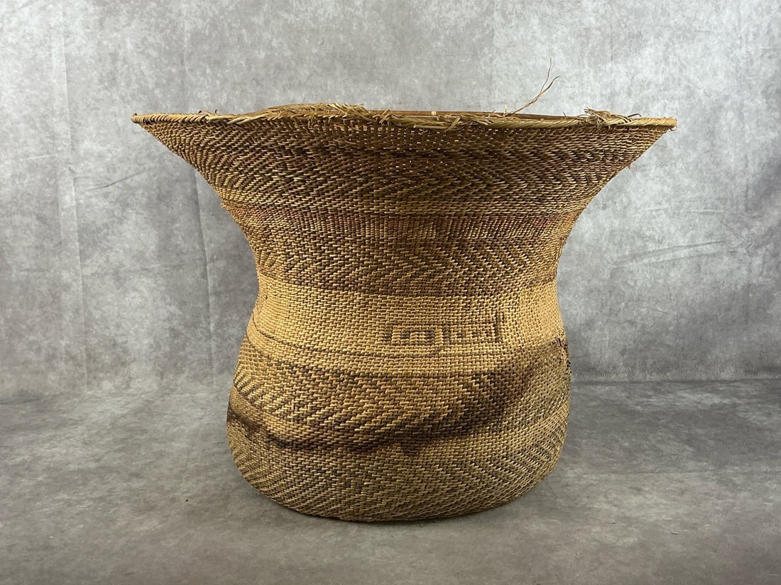Native South American Indian Basket (1 of 8)