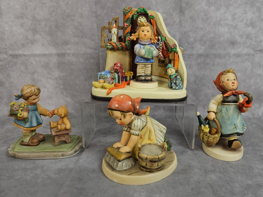 Hummel Figurines (1 of 16)