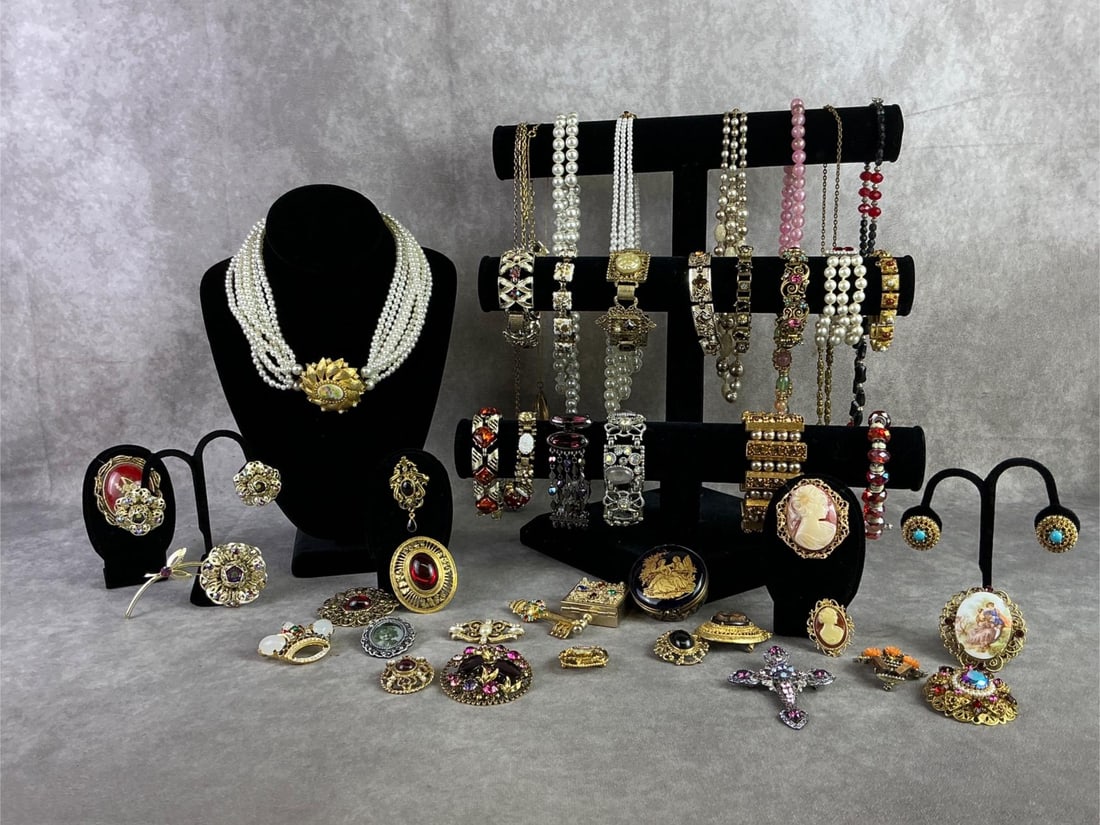 Costume Jewelry (1 of 12)