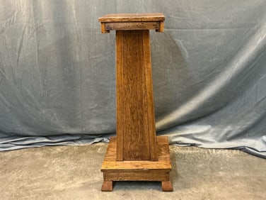 Arts and Crafts - Mission Style Pedestal
