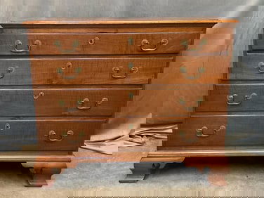 Chippendale Chest of Drawers