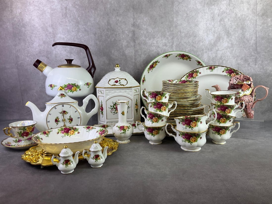 Royal Albert Old Country Roses Set (1 of 19)