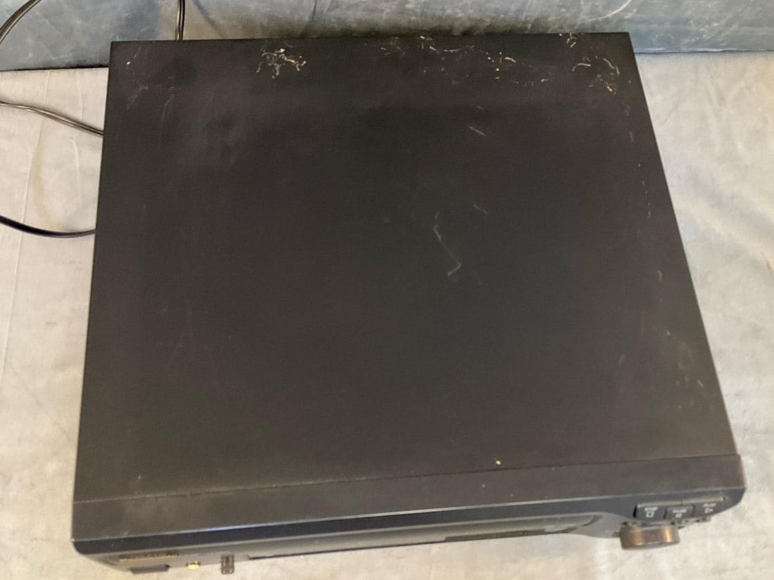 Panasonic Laser Disc Player - 4