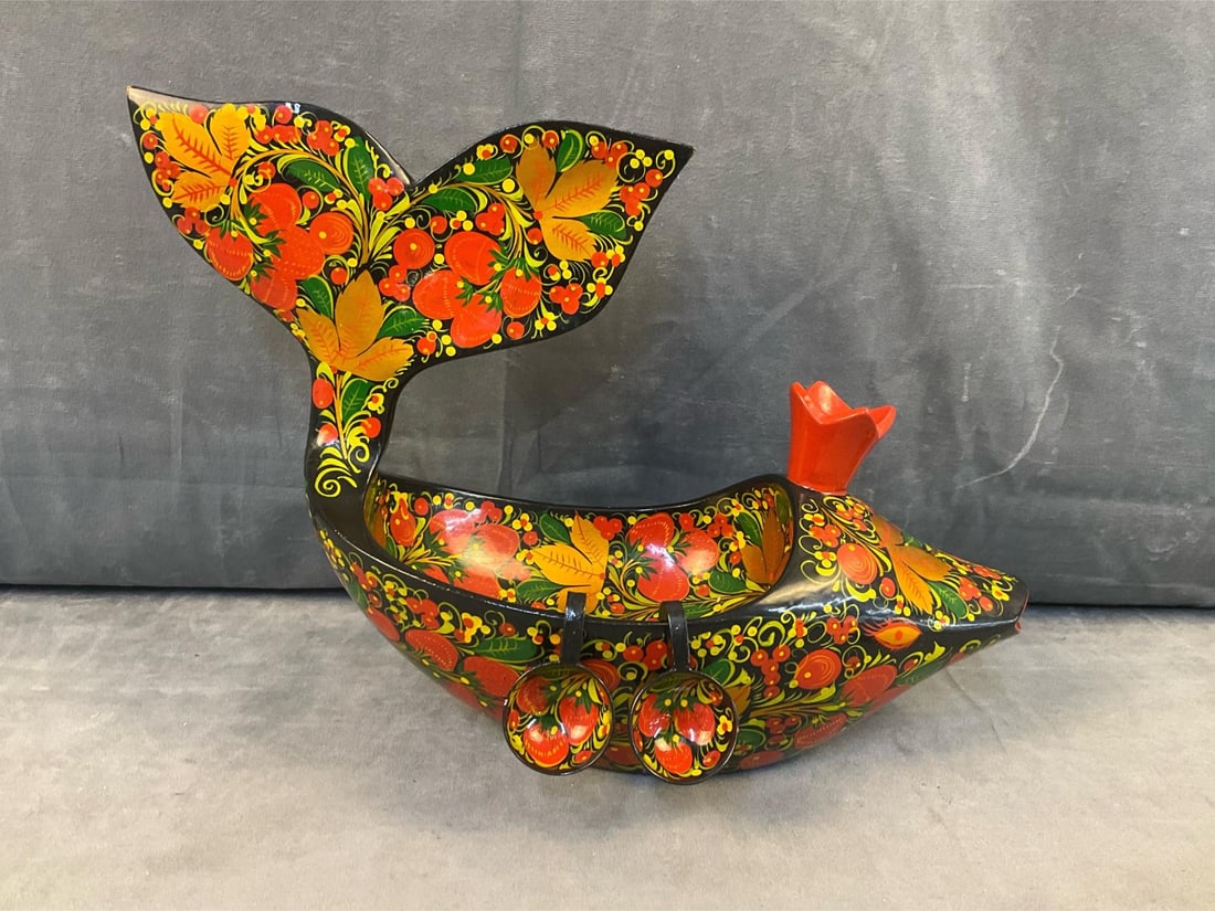 Russian Lacquered Bowl: Circa 1970’s Russian painted and lacquered fish shaped folk art bowl with two ladles. Unmarked. Good condition. Measures 13 inches wide x 6 x 10.25 inches tall.