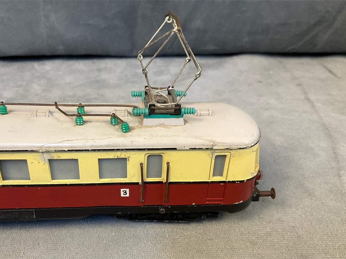 Model Trains - 16