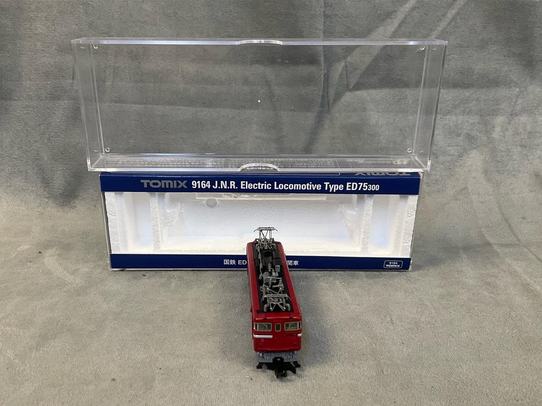 Tomix Model Train - 7