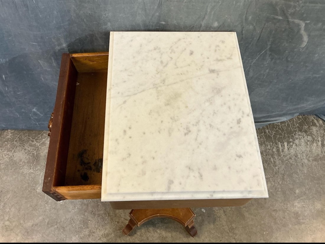 Duncan Phyfe Side Table - 7