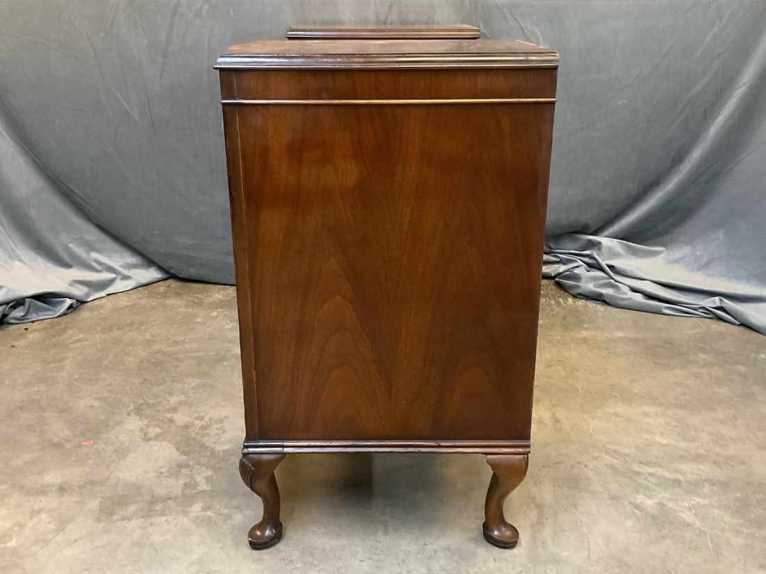 Limbert Dressing Table - 8