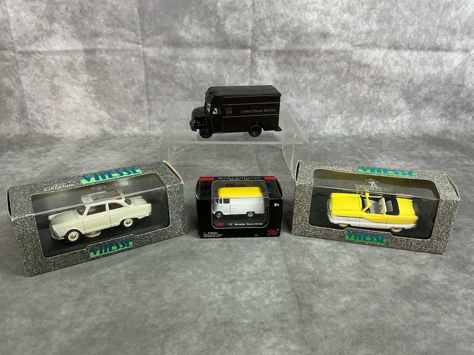Collectible Die-Cast Cars & Vans (1 of 8)