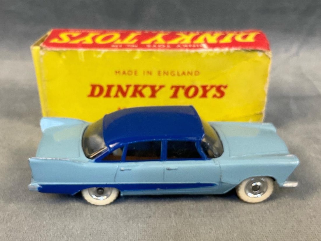 Dinky Toys - 4