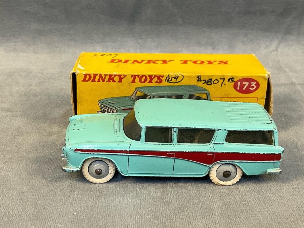 Dinky Toys - 9