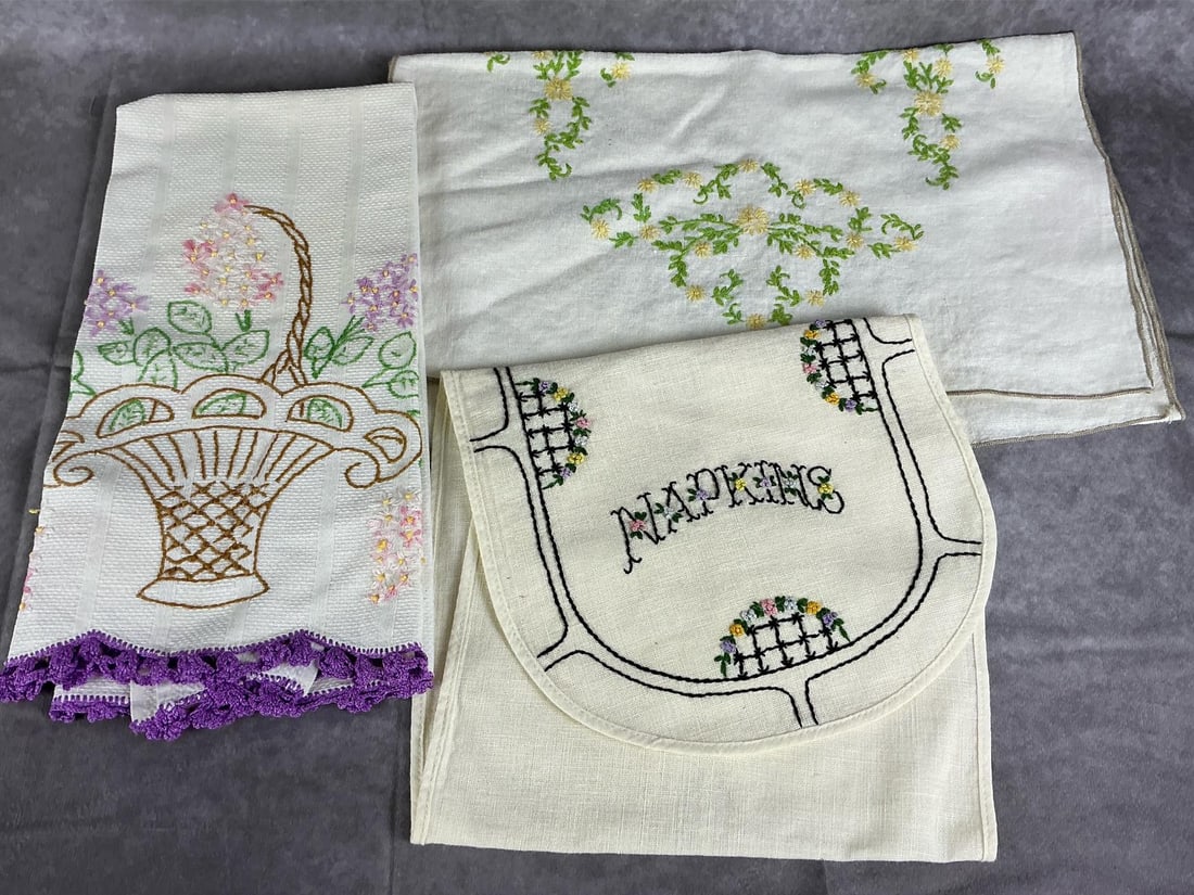 Vintage Linens - 4