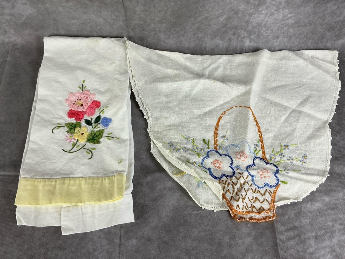 Vintage Linens - 8
