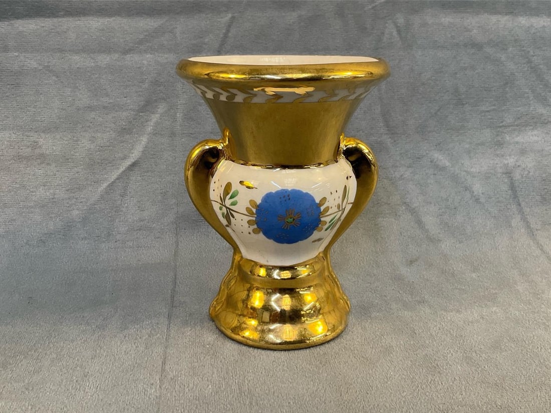 Cumbow Assorted Pottery - 7