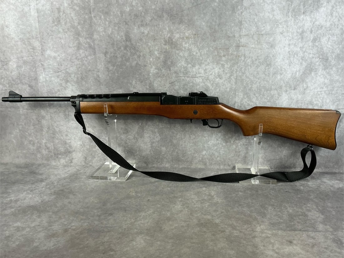 Ruger Mini 14 223 Caliber Semi-Auto Rifle: Serial # 187-75625 Ranch rifle. Used, bore needs cleaning. Small scratches on stock otherwise in good condition. Barrel length 18,5 inches, overall length 37 inches.