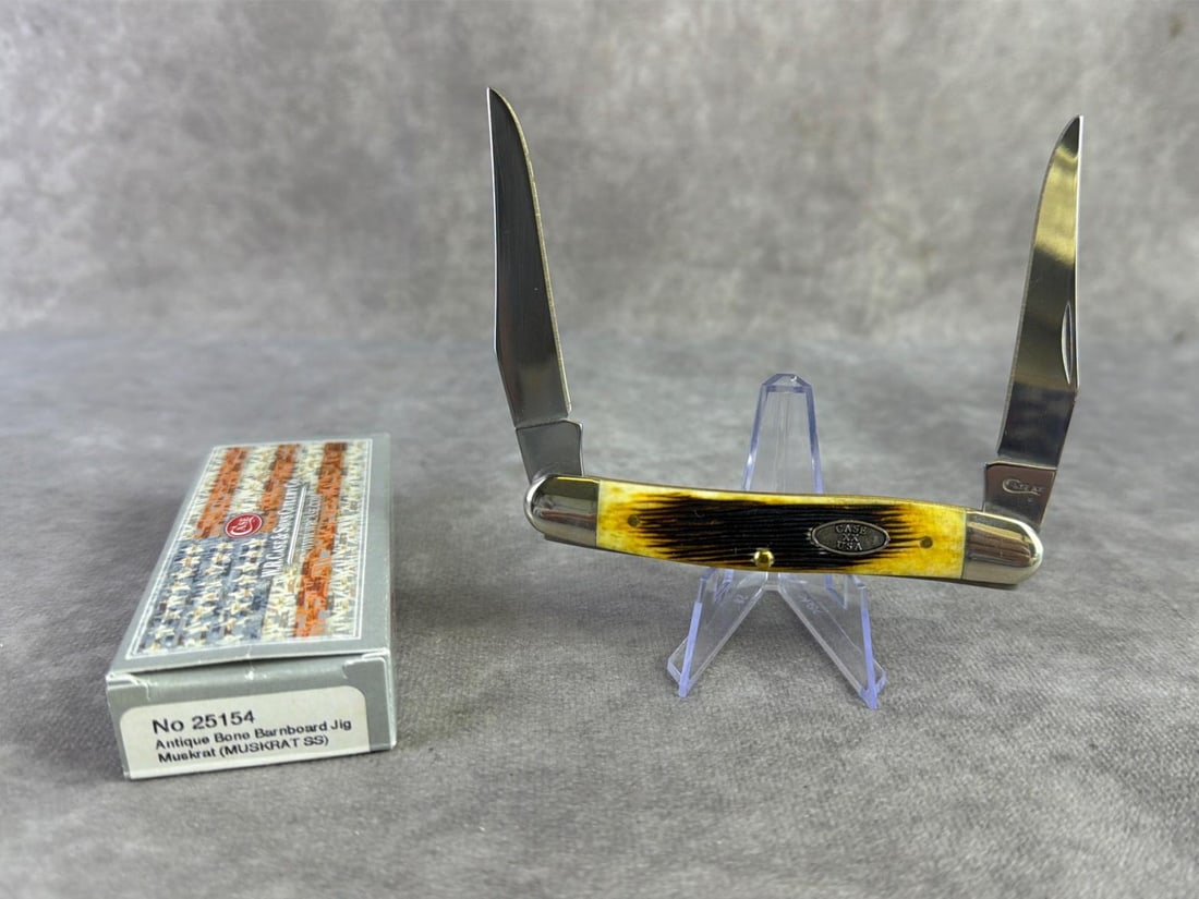 Case XX Knife Muskrat (1 of 7)