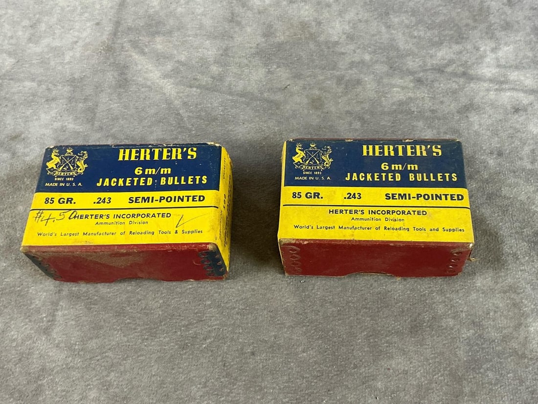 Herter's 6 MM Bullets: 189 total. Vintage 85 GR .243 semi-pointed bullets . One box unopened. Box measures 3.25 inches long X 2 inches wide X 1.25 inches high.