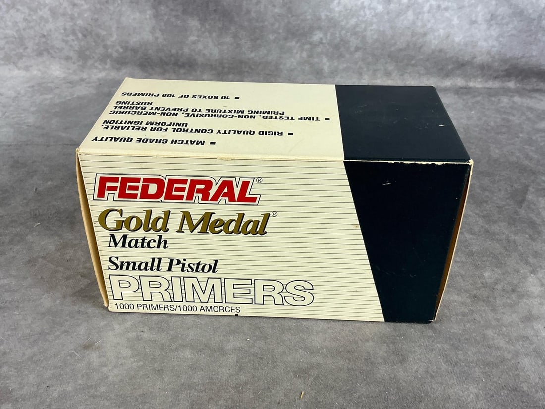 Federal Primers: 1000 total. Small pistol primers. Box measures 7 inches long X 3.5 inches wide X 4 inches high.