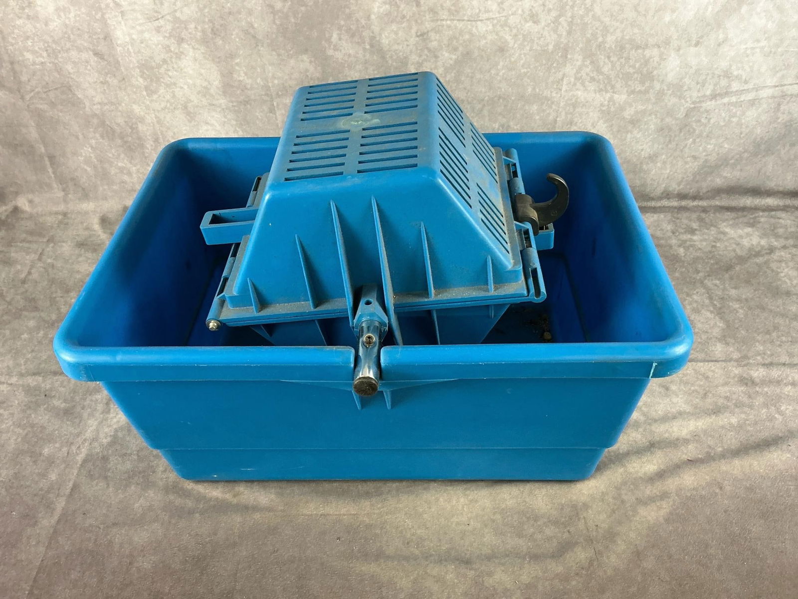 Dillon Case/Media Seperator (1 of 3)