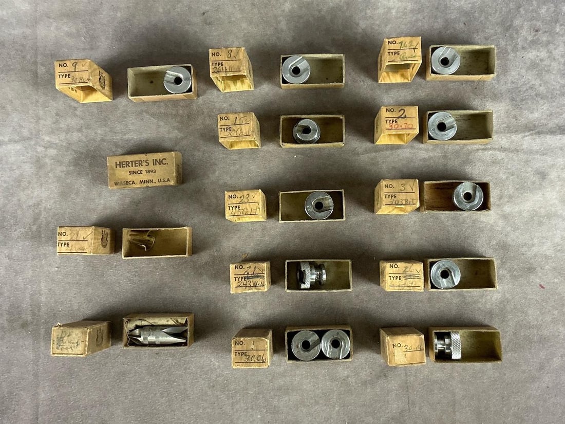 Herter's Reloading Equipment - 3
