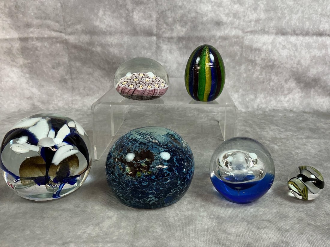 Art Glass Paper Weights (1 of 7)