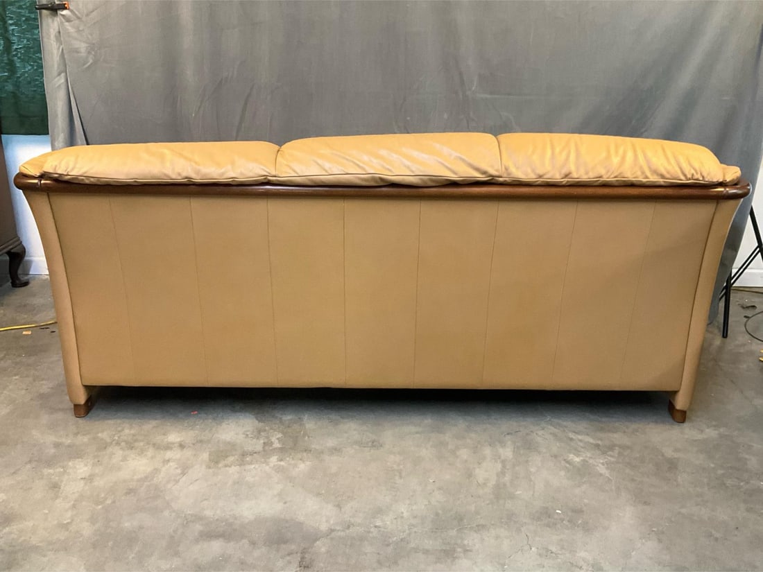 Ekornes Sofa - 5