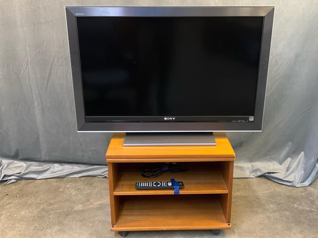 Sony TV & Stand (1 of 8)