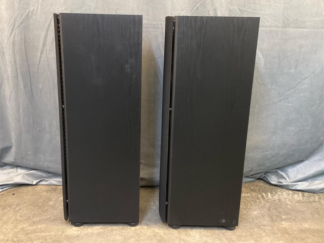 Klipsch Speakers - 4