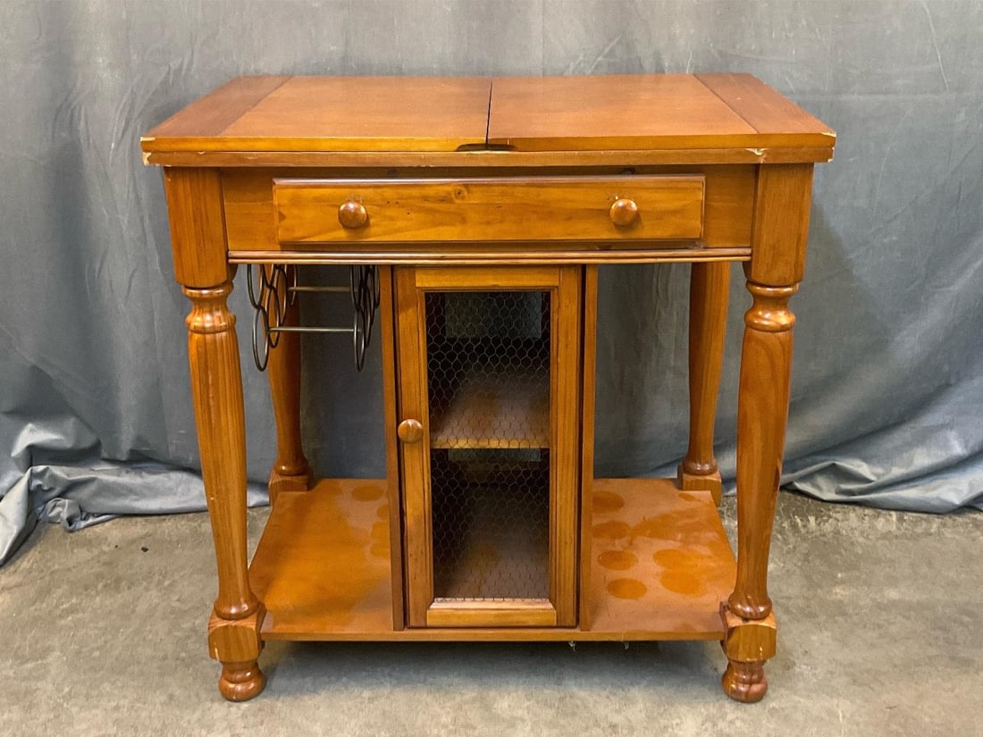 Kitchen Island (1 of 11)