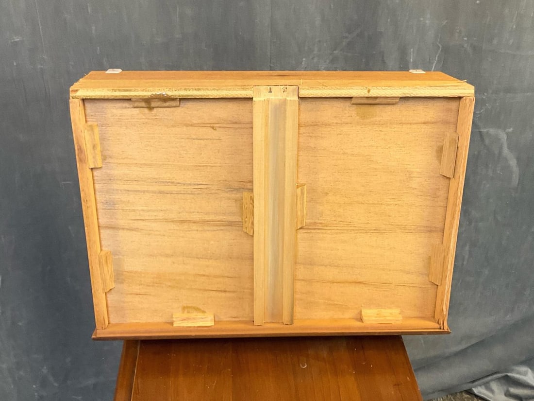 Chippendale End Table - 6