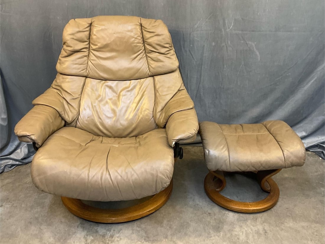 Ekornes Chair (1 of 16)