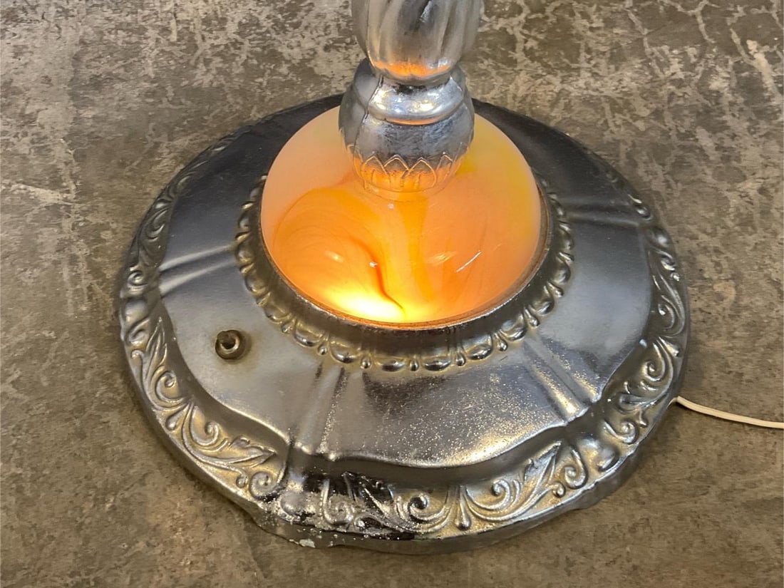 Deco Smoking Stand - 2