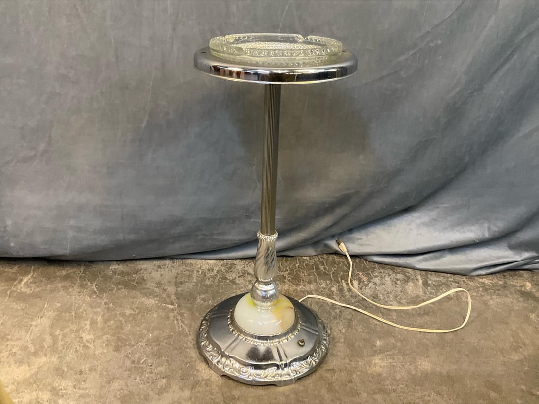 Deco Smoking Stand - 4