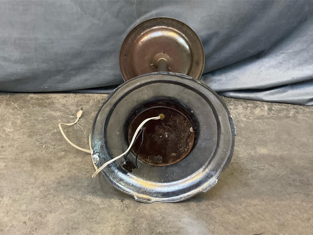 Deco Smoking Stand - 7