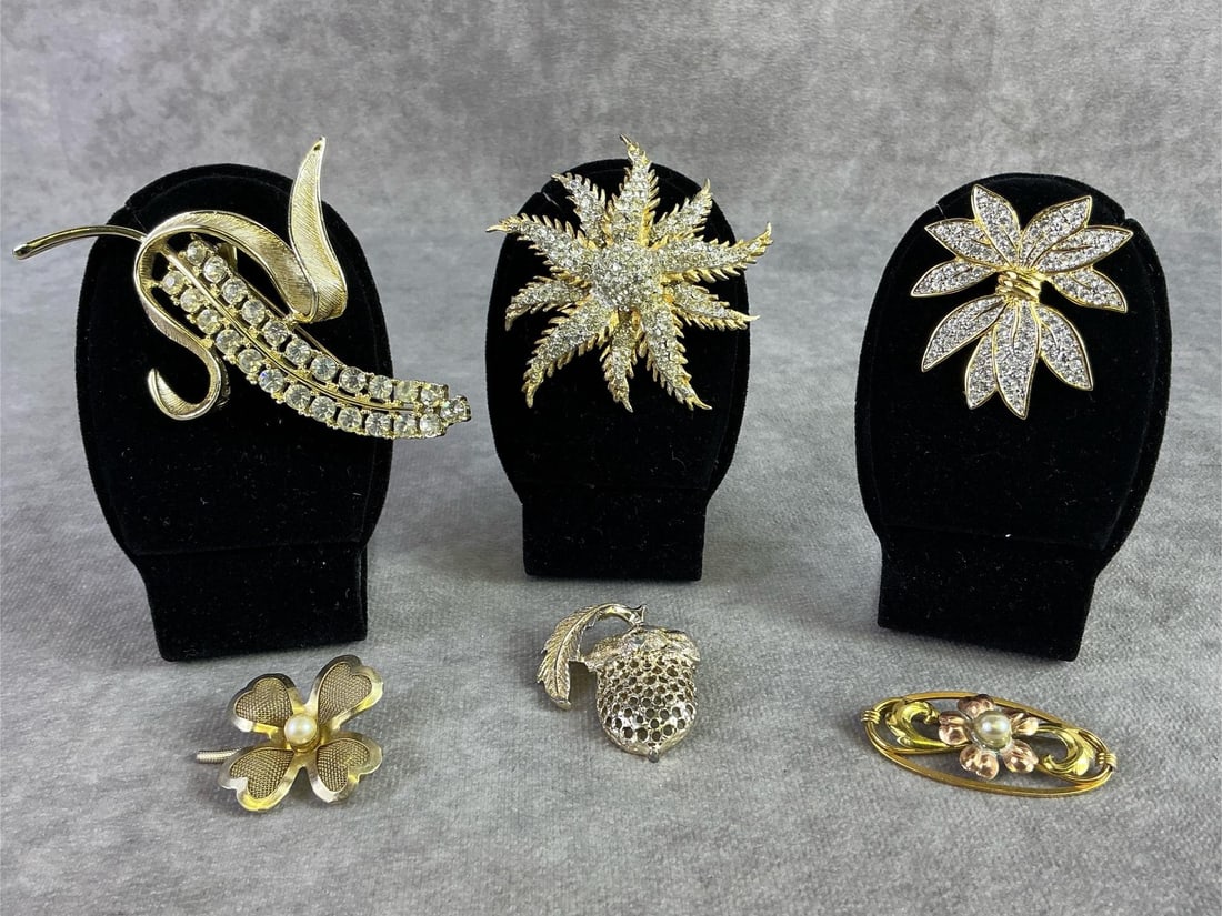 Costume Jewelry - 10