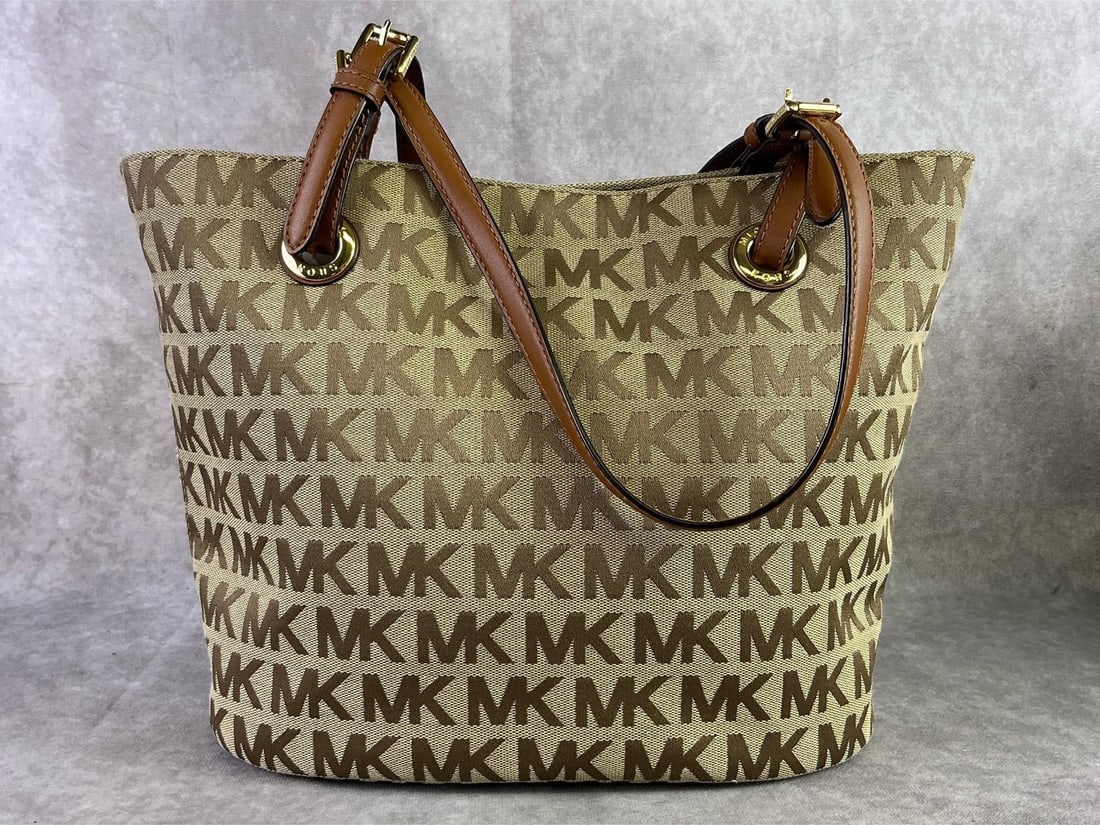 Michael Kors - 2