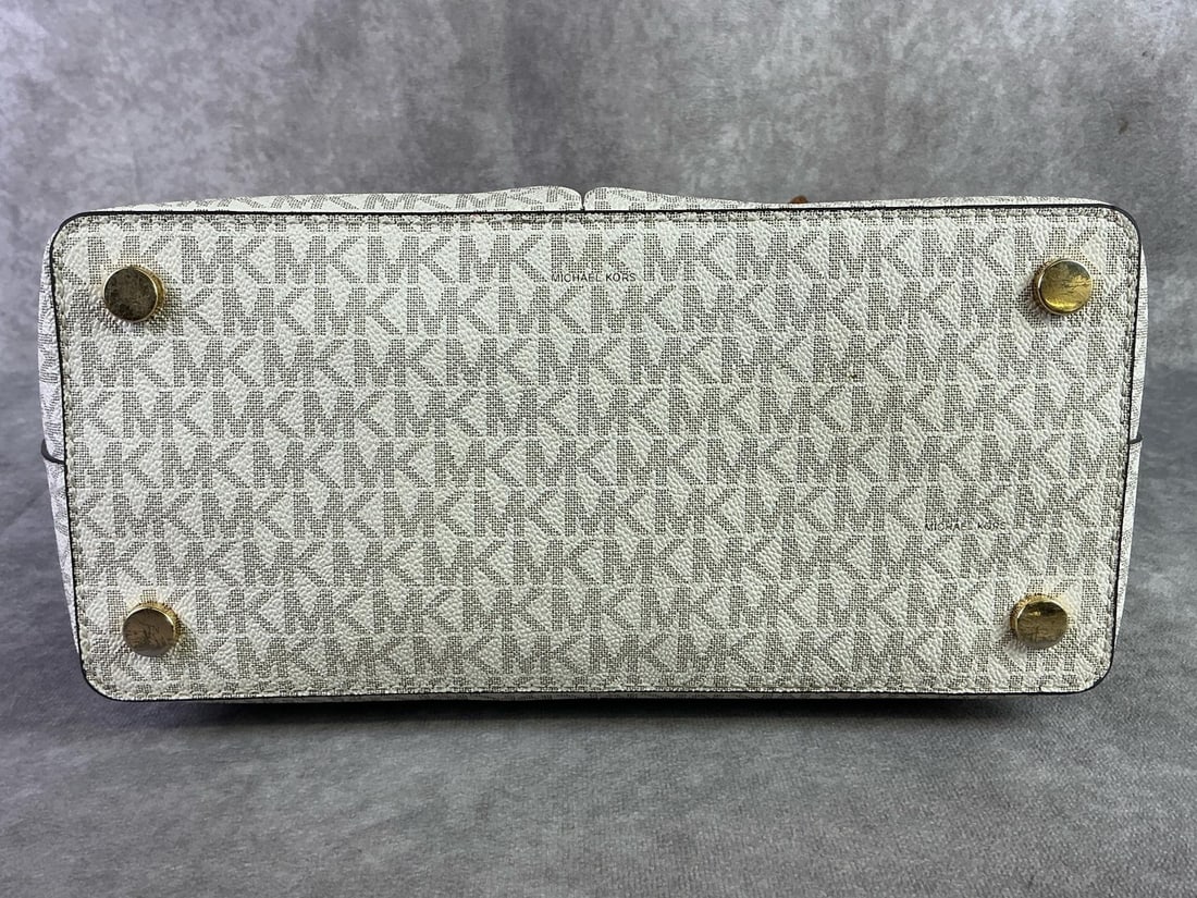 Michael Kors - 7