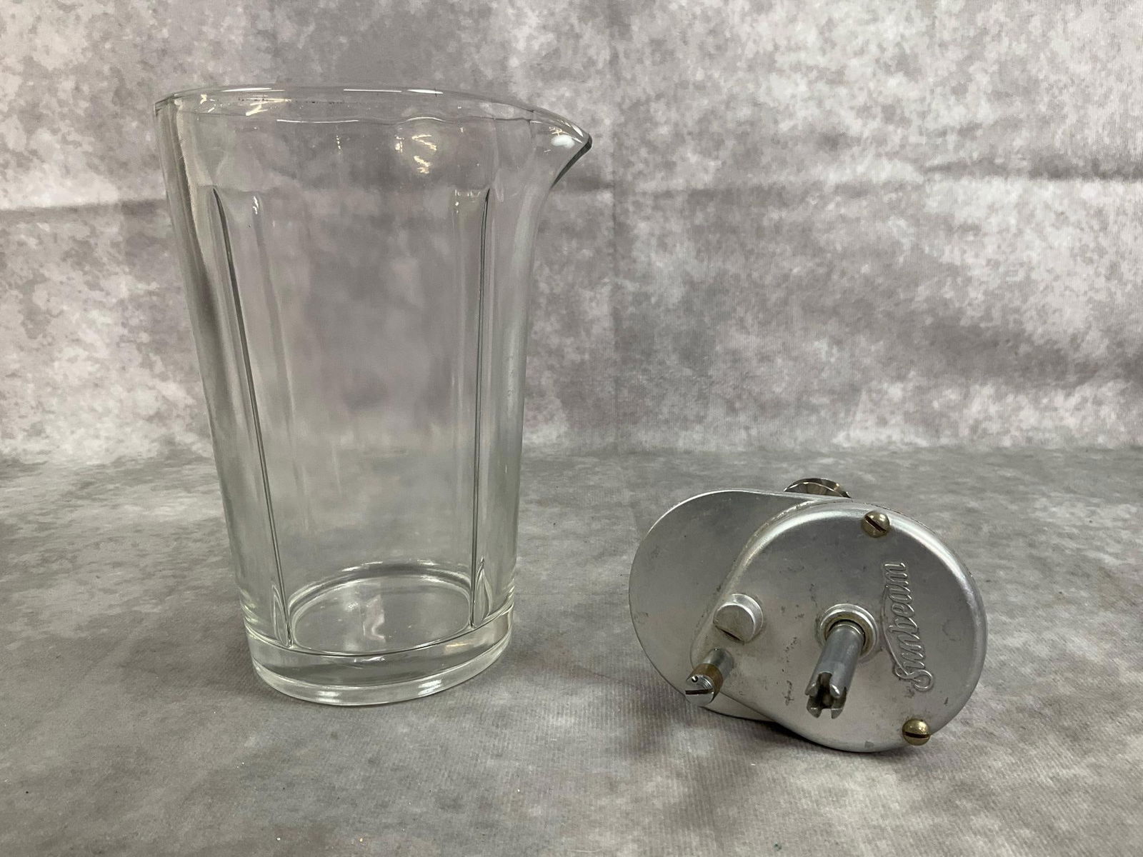 Sunbeam Mixer with Attachments - 8