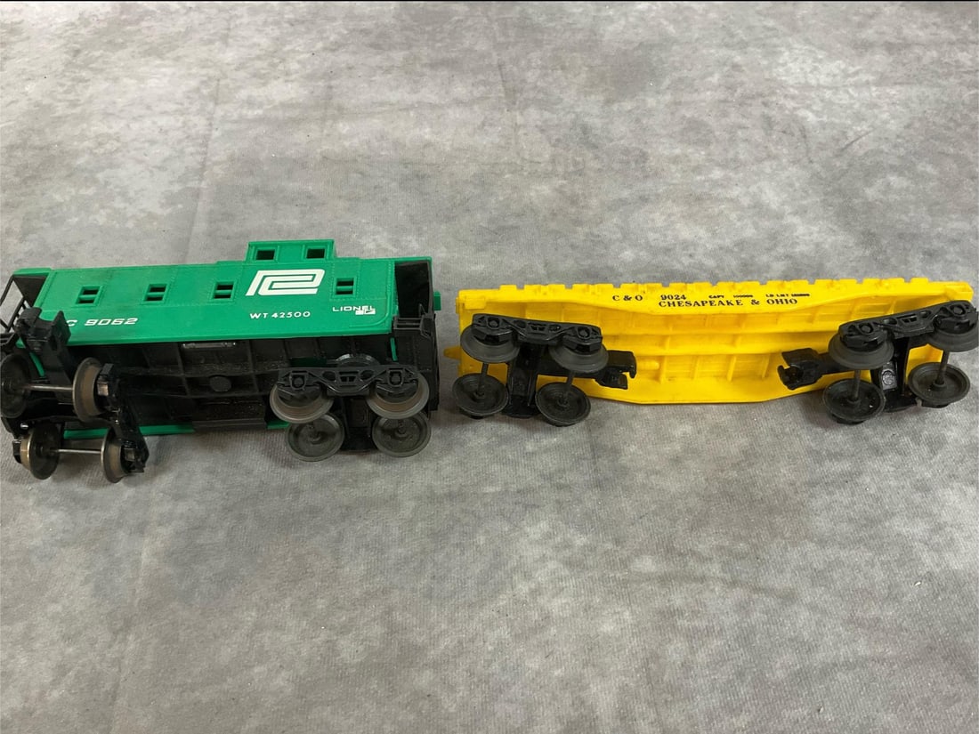 Lionel Vintage Train Set - 12